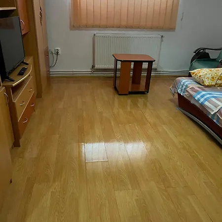 Spacious And Modern, Near The Lakes Apartment *
